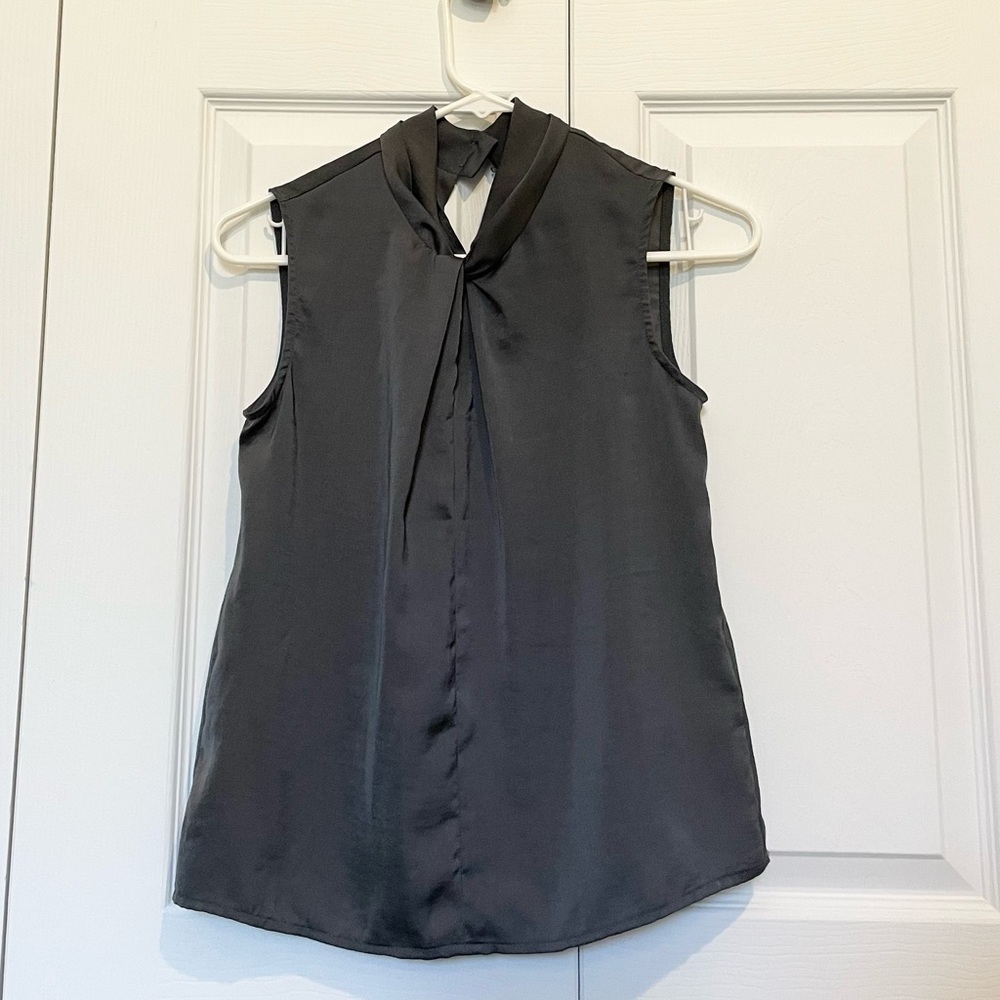 Banana Republic Woman Top. Size Petite XXS.